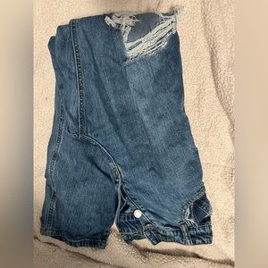 ripped boyfriend jeans